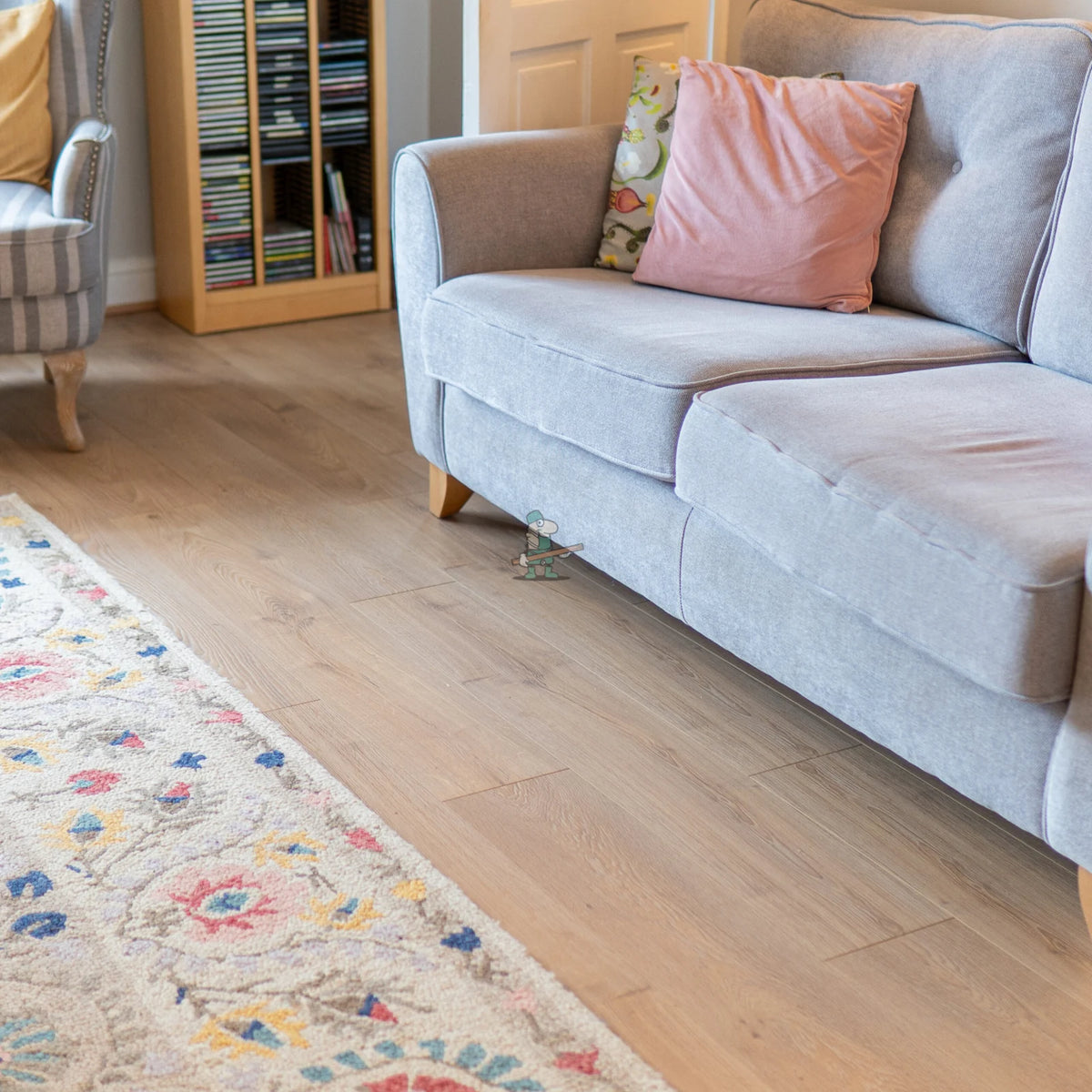 Light Brown Oak 12mm Laminate – image 9