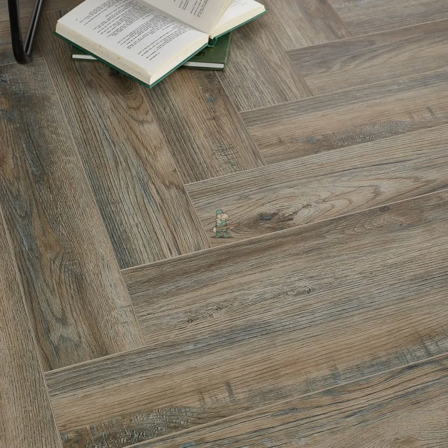 Harbour Grey Oak Herringbone Click LVT – close-up of the surface