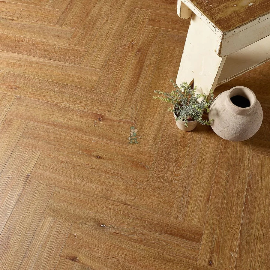 Broadway Oak Herringbone Click LVT – close-up of the surface