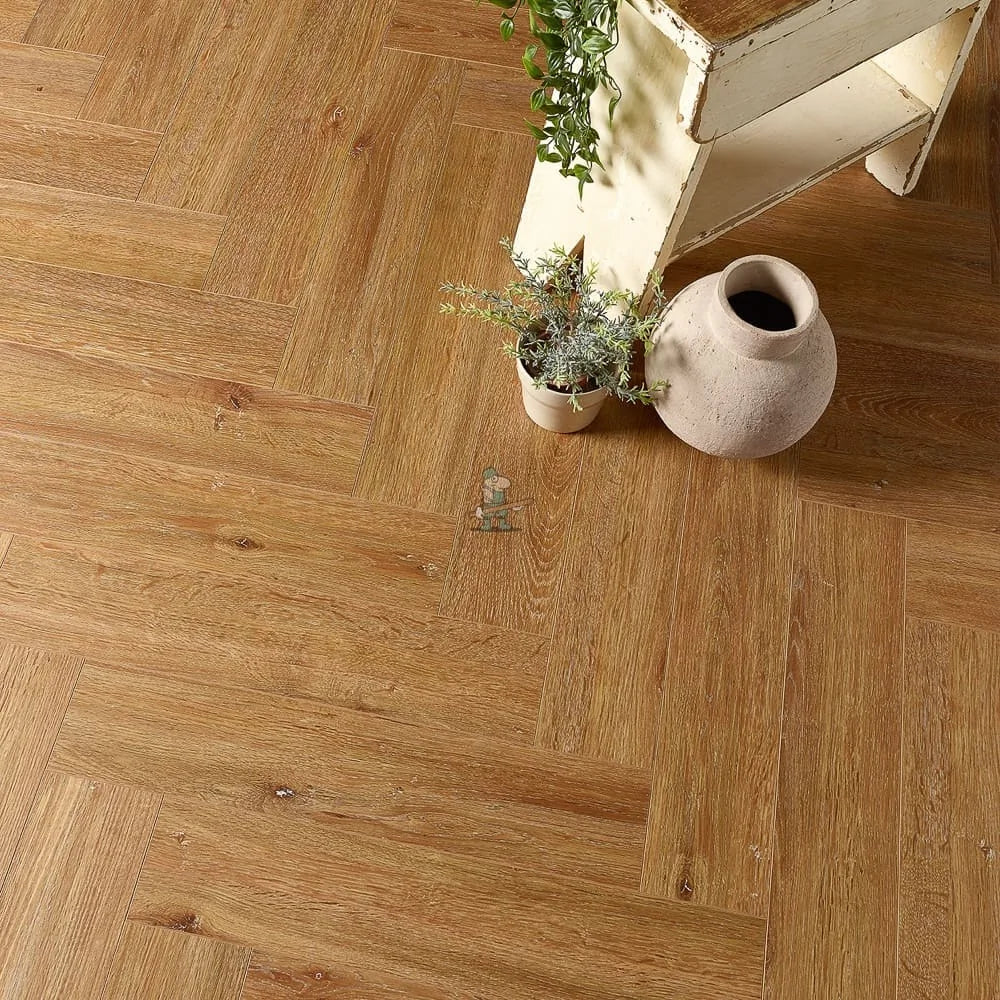 Broadway Oak Herringbone Click LVT – close-up of the surface (2)