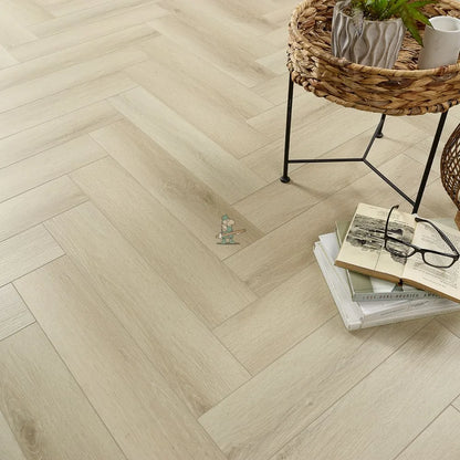 Malmo Oak Herringbone Click LVT – image 1