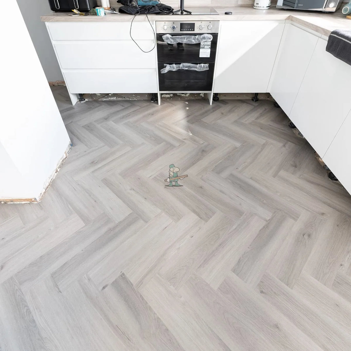 Imperial Grey Oak Herringbone Click LVT – close-up of the surface (8)