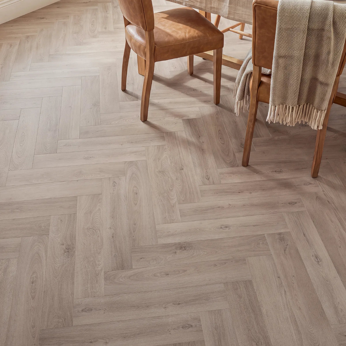 Pearl Grey Oak Herringbone Glue Down LVT – image 3