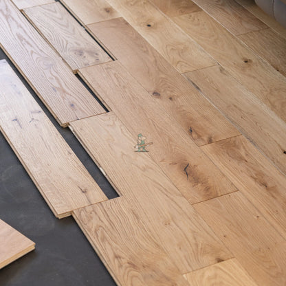 Natural Brushed Lacquered Oak 125mm Engineered Plank – image 7