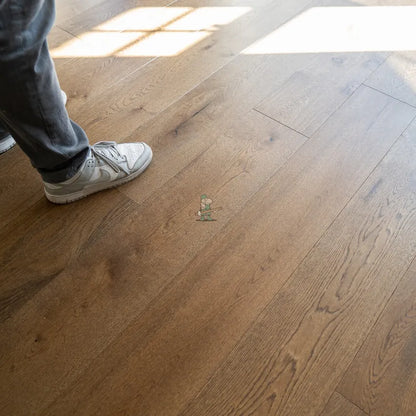 Brushed Cognac Oak 220mm Engineered Plank – image 6