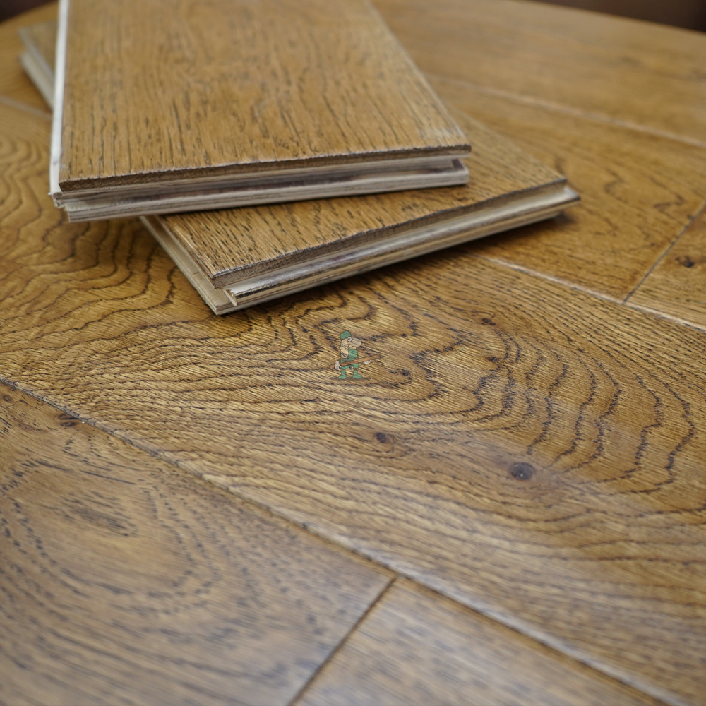 Golden Oak Hand Scraped 150mm Engineered Plank – image 2