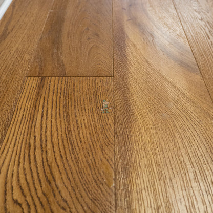 Brushed Golden Oak Hand Scraped 180mm Engineered Plank – image 3