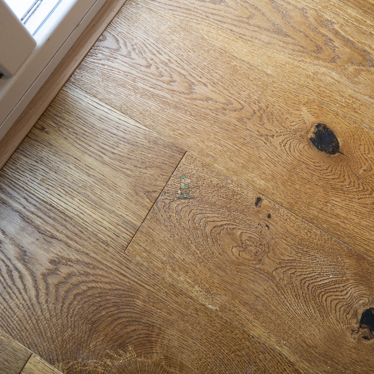 Brushed Golden Oak Hand Scraped 180mm Engineered Plank – image 7