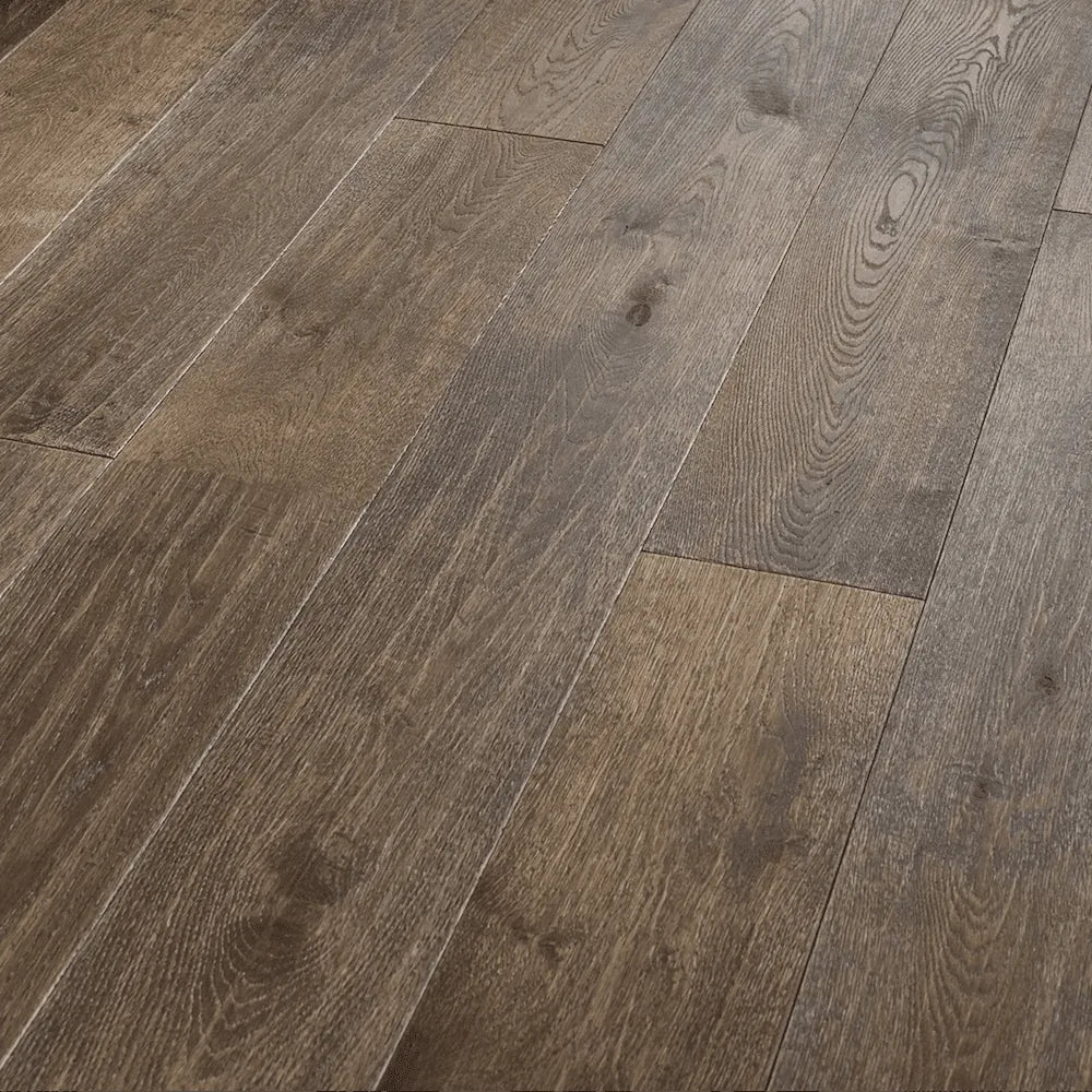 Brushed Antique Oak Hand Scraped 180mm Engineered Plank – image 2