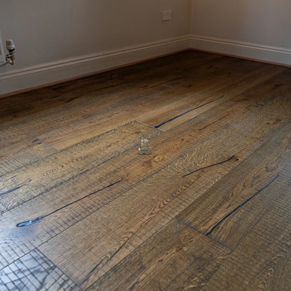 Golden Oak Distressed Hand Sawn 220mm Engineered Plank – image 10