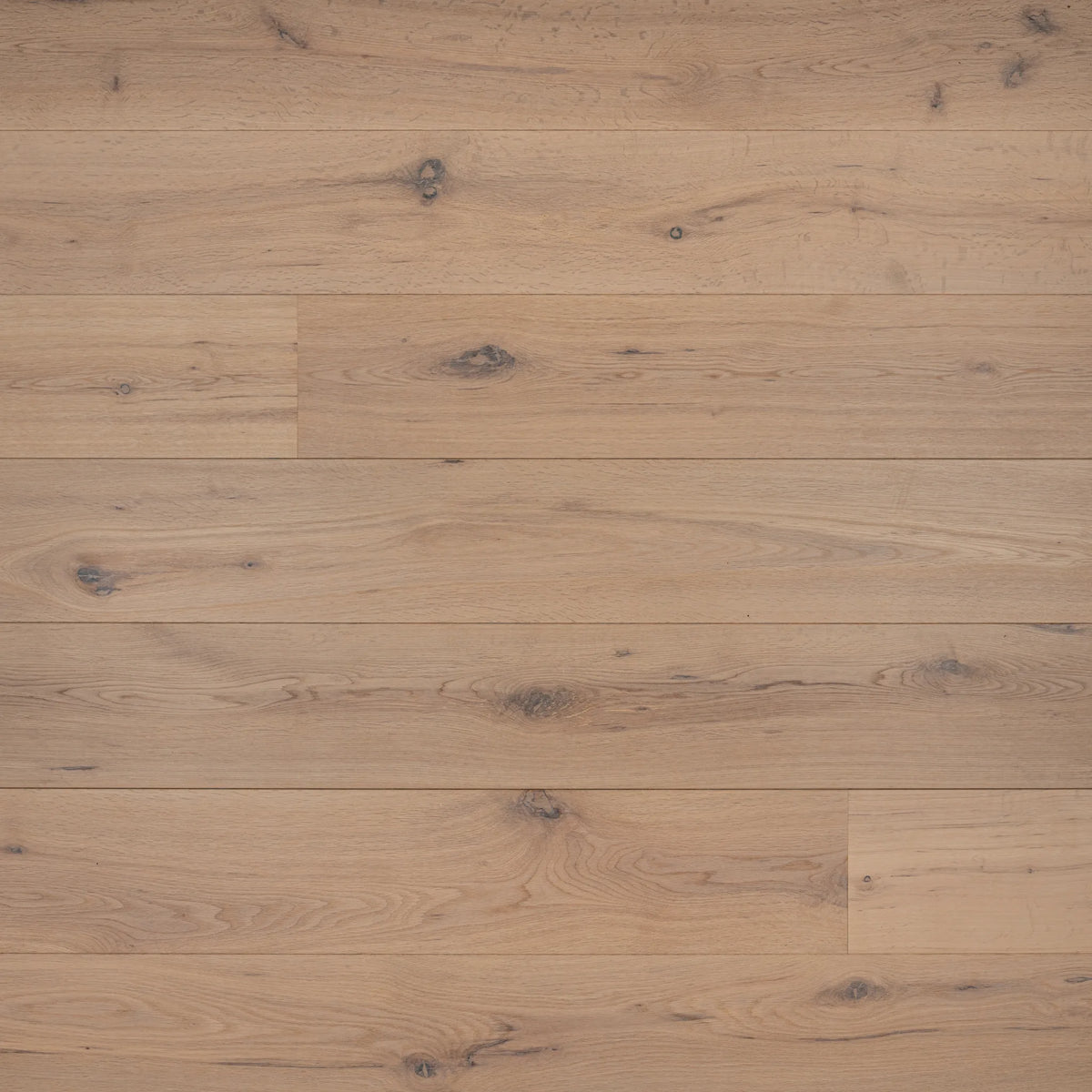 White Oiled Oak 190mm Engineered Plank – close-up of the surface (4)