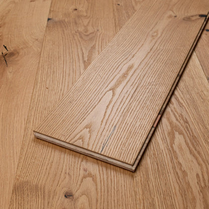 Signature Brushed & Oiled Oak 190mm Engineered Plank – close-up of the surface