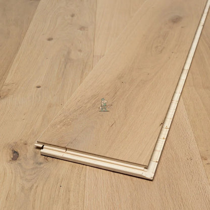 Pale Invisible Oak 190mm Engineered Plank – image 6