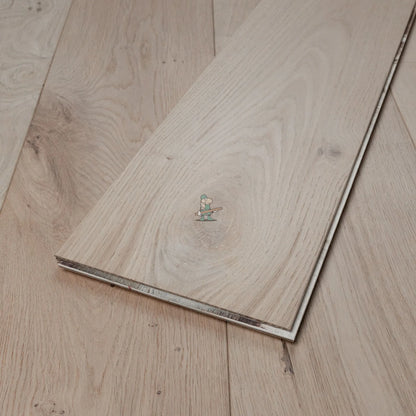 London Invisible Oak 220mm Engineered Plank – image 6