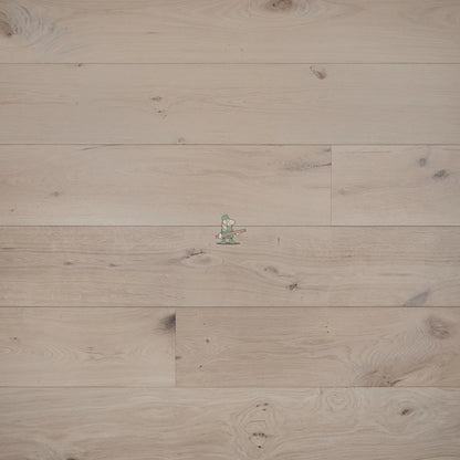 London Invisible Oak 220mm Engineered Plank – image 4