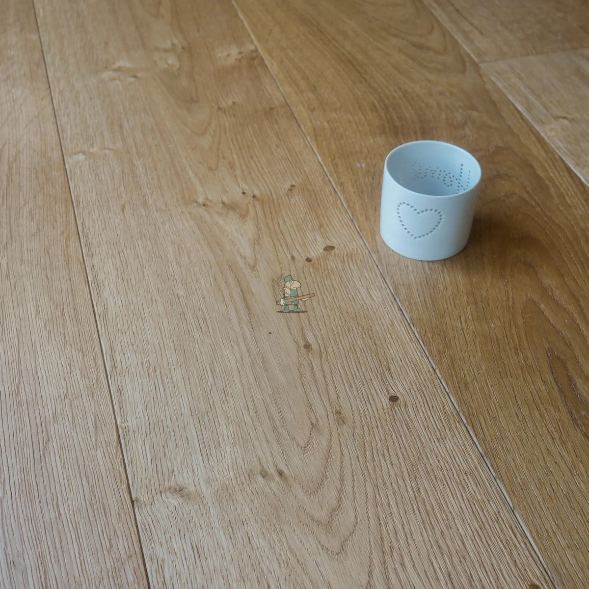 Brushed Tanned Oak 260mm Engineered Plank – image 5