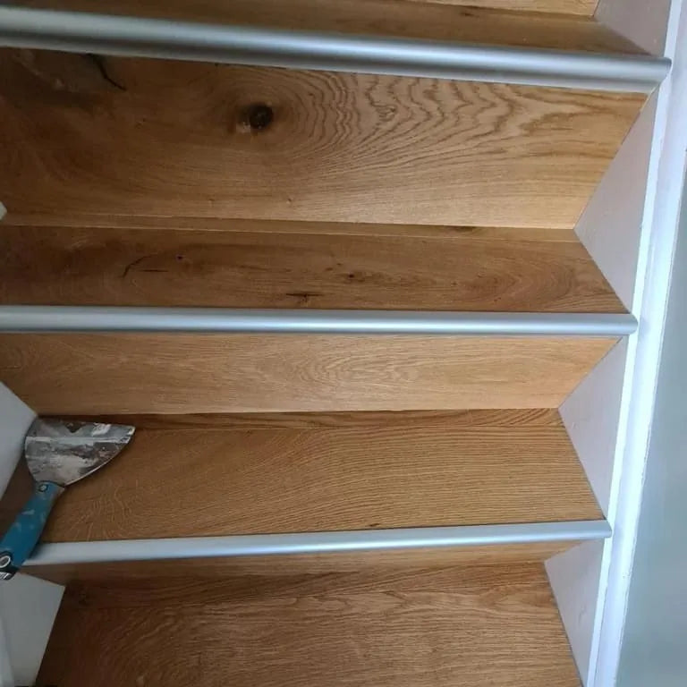8mm Thick Aluminium Stair Nosing 2.7m – image 3