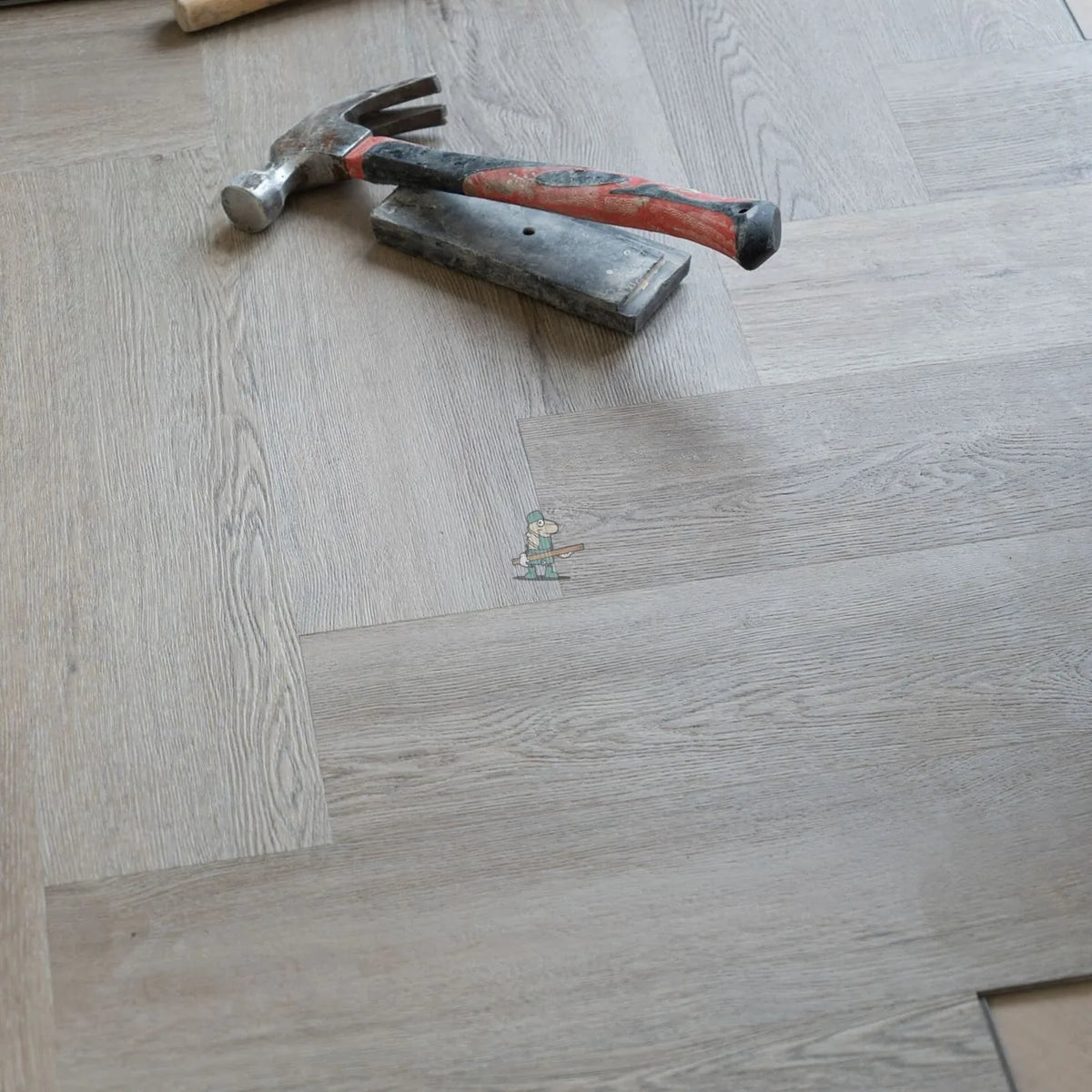 Quayside Umber Oak Herringbone Click LVT – close-up of the surface (9)