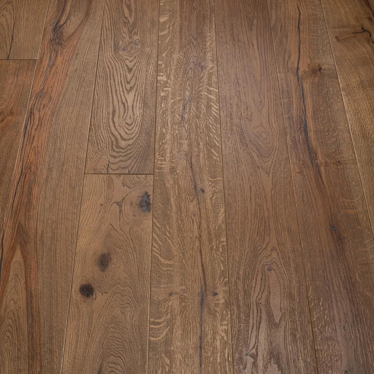 Medium Oak Distressed 190mm Engineered Plank – image 2