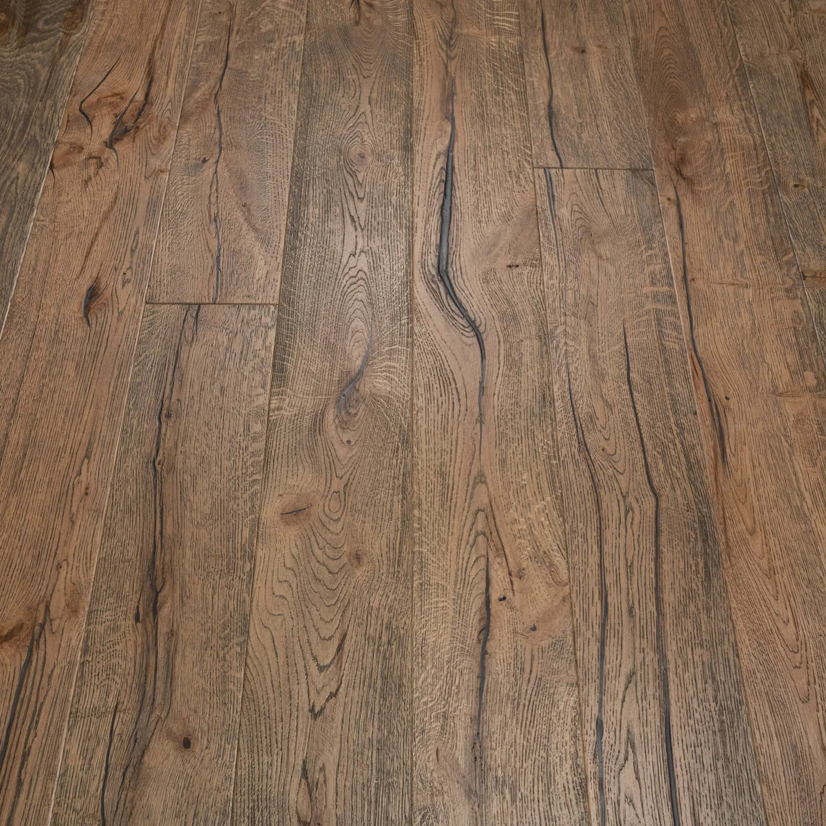 Smoked Oak Distressed 190mm Engineered Plank – image 4