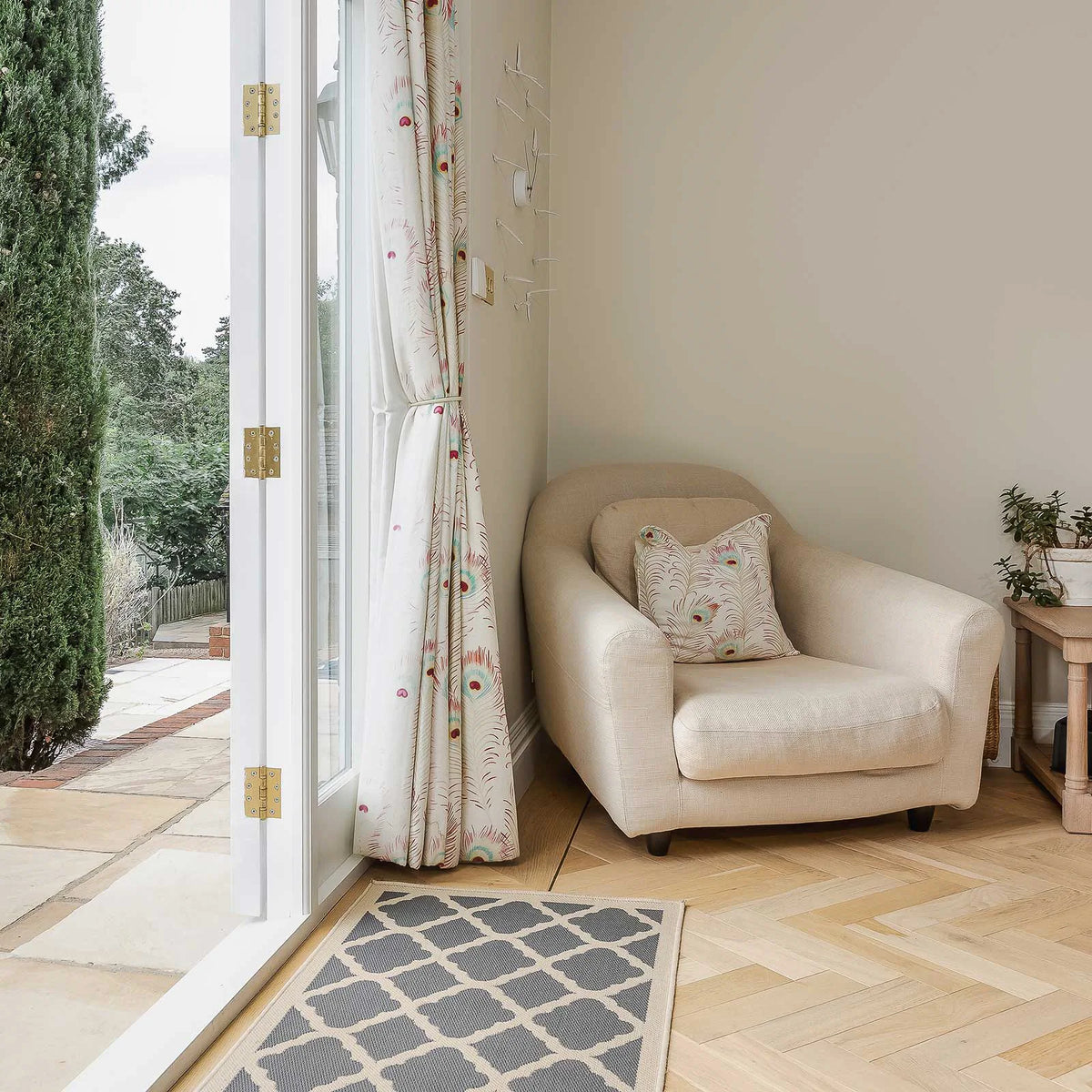 Shore Drift Oak 90mm Engineered Herringbone – image 4