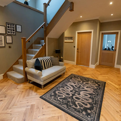Natural Oak 90mm Engineered Herringbone, 12/1.2mm – close-up of the surface