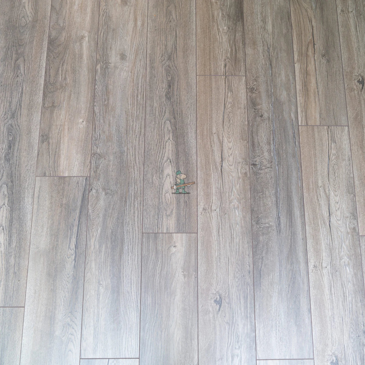 Rustic Grey Oak 12mm Laminate – laid in a living room (7)