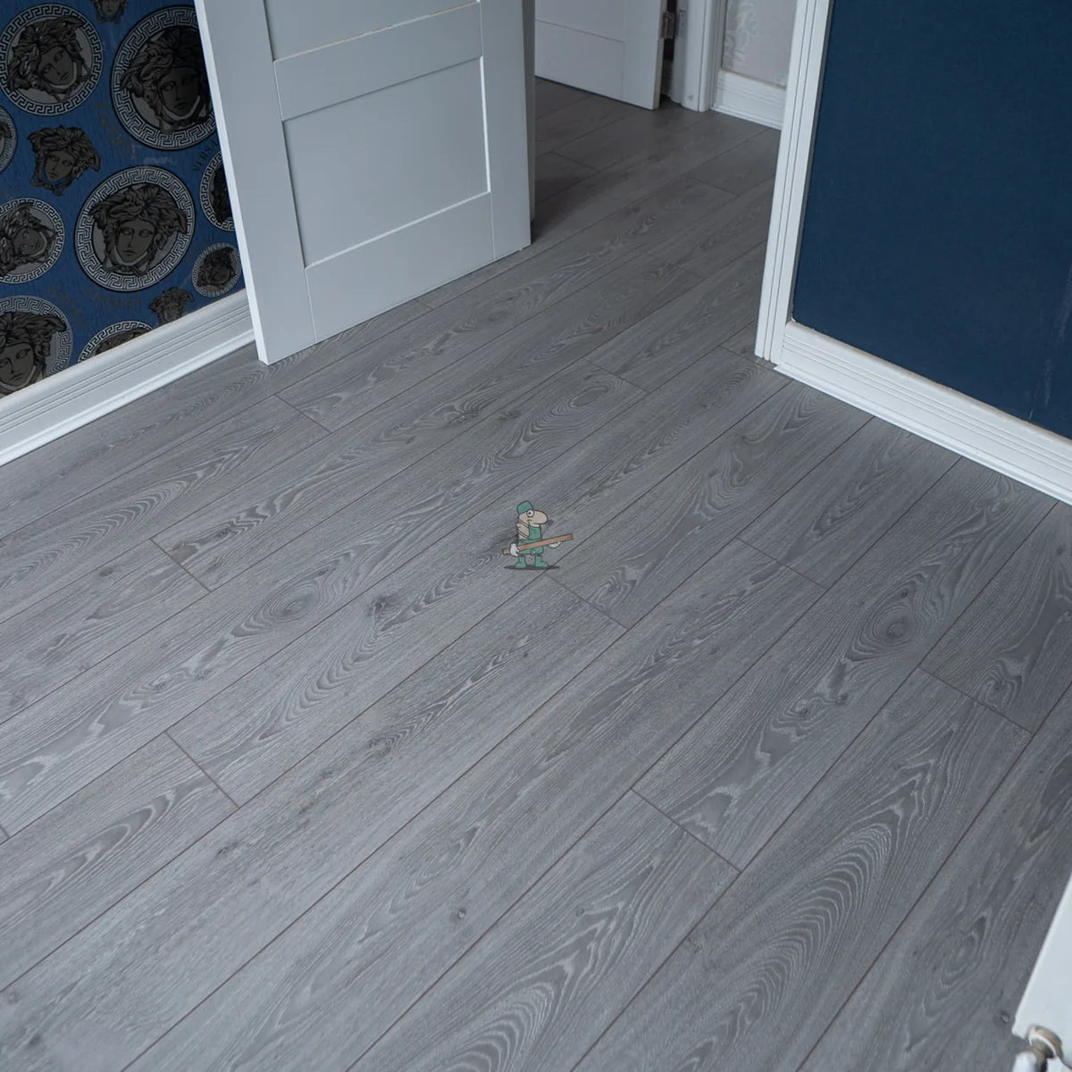 Grey Oak 12mm Laminate – image 9