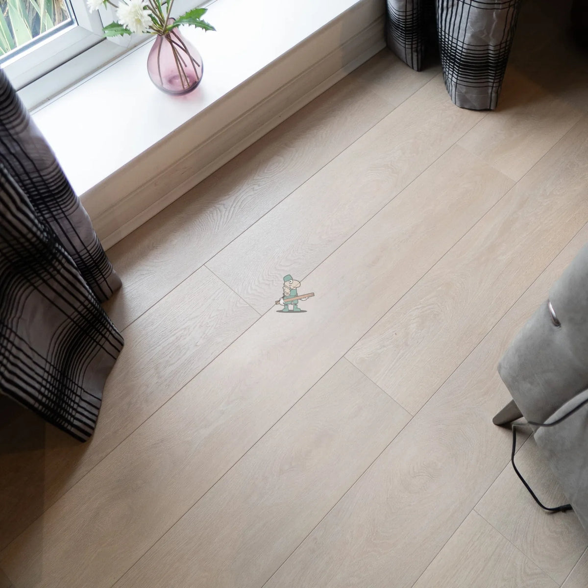 Ash White Oak 12mm Laminate – image 7