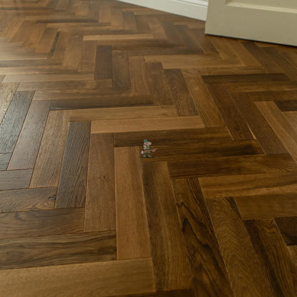 Espresso Oak 90mm Engineered Herringbone – image 6