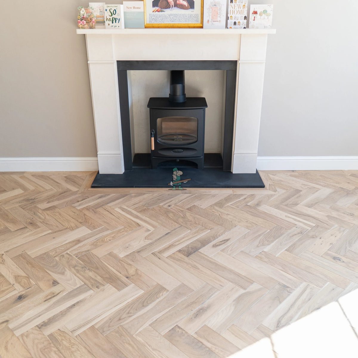 Worn Cathedral Oak 70mm Engineered Herringbone – image 11