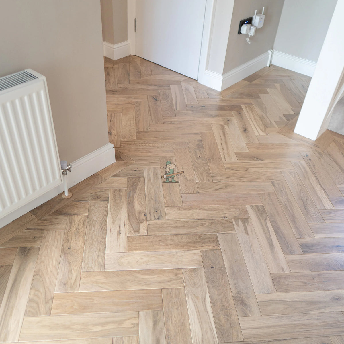 Worn Cathedral Oak 70mm Engineered Herringbone – image 8
