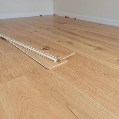 Natural Lacquered Oak 190mm Engineered Plank – image 2