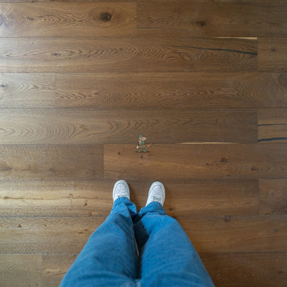 Rustic Smoked Oak 220mm Engineered Plank – image 2