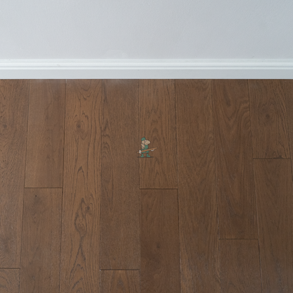 Chestnut Lacquered Oak 125mm Engineered Plank – image 5