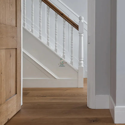 Brushed Tanned Oak 260mm Engineered Plank – image 3