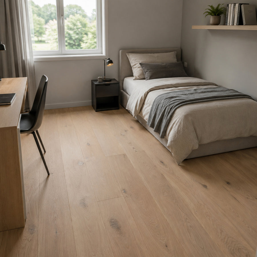 Light Lacquered Oak 190mm Engineered Plank – room setting
