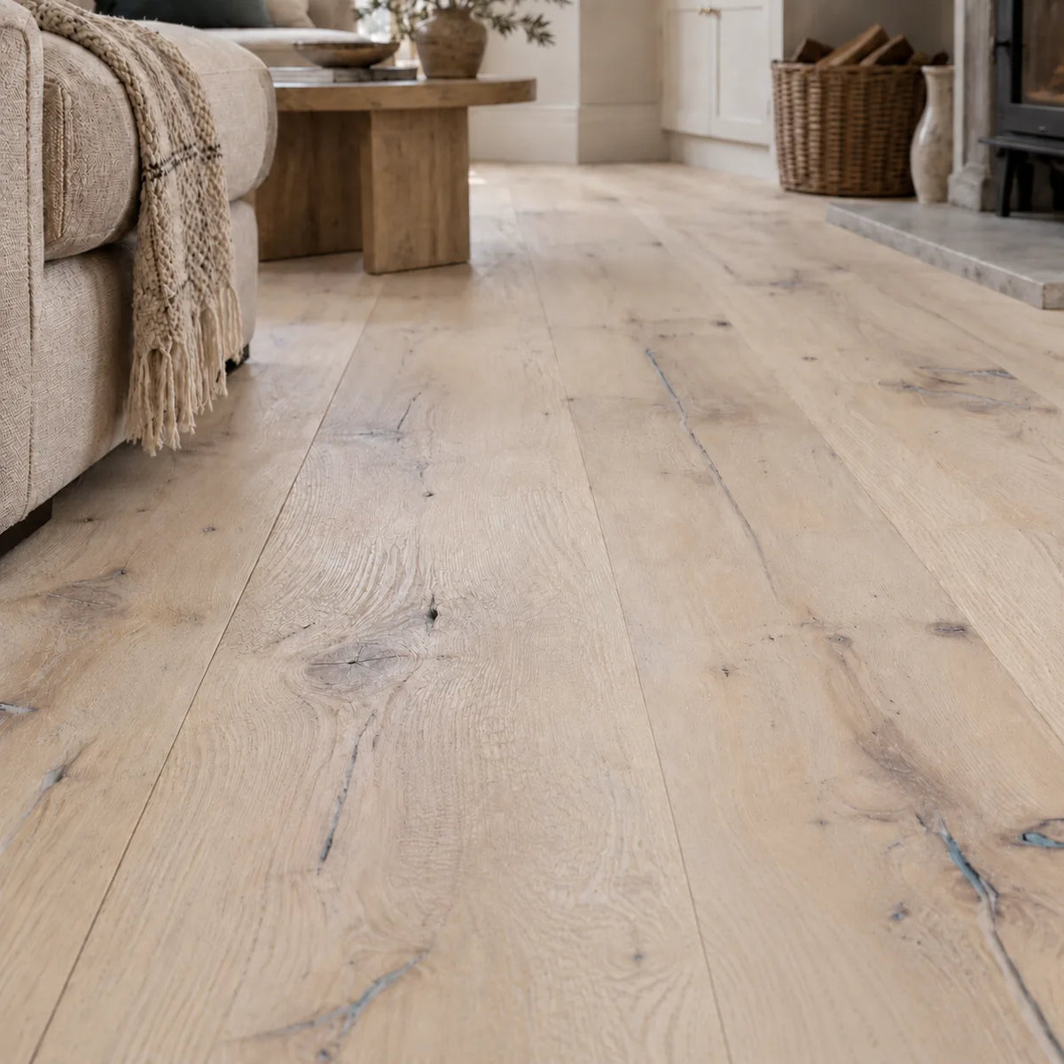 Distressed White Oak 220mm Engineered Plank – close-up of the surface