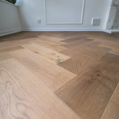 Caramel Oak 150mm Engineered Herringbone – image 6