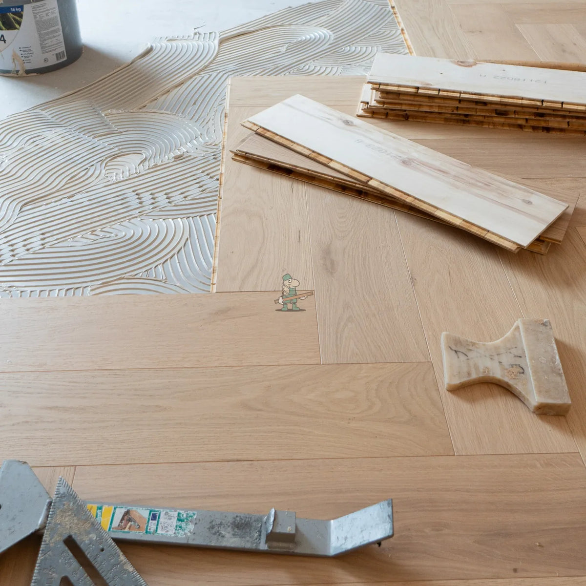 Pale Invisible Oak 150mm Engineered Herringbone, Classic Grade – image 9