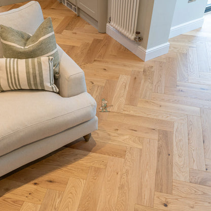 Natural Oak 125mm Engineered Herringbone – image 11