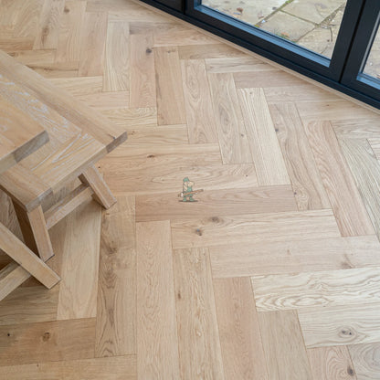 Natural Oak 125mm Engineered Herringbone – image 2