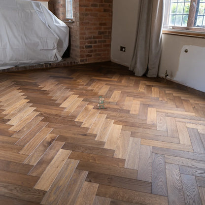 Chestnut Oak 90mm Engineered Herringbone – image 7