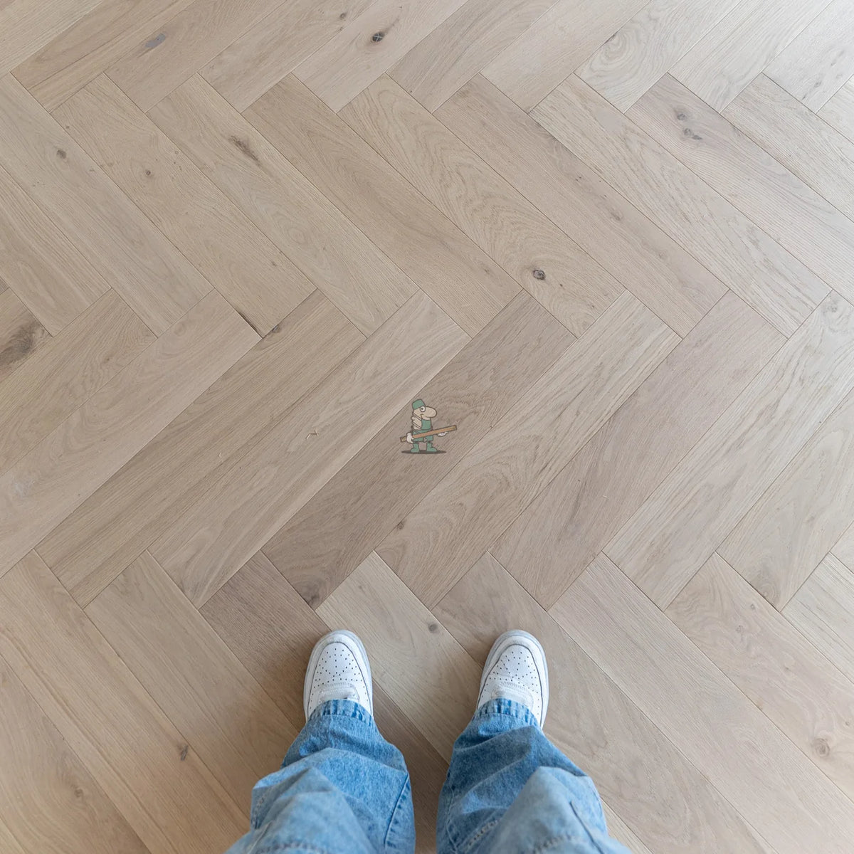 Pale Invisible Oak 125mm Engineered Herringbone – image 7