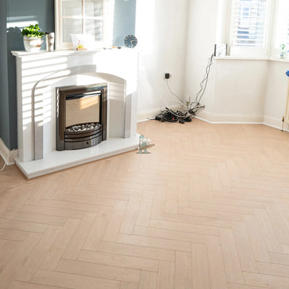 Sahara Oak Herringbone 12mm Laminate – image 4