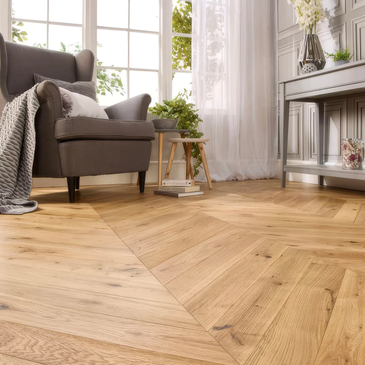 Natural Oak 90mm Solid Chevron – image 2