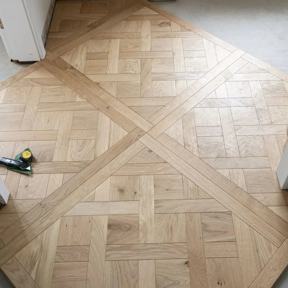 Natural Oak Engineered Versailles Panel – image 1