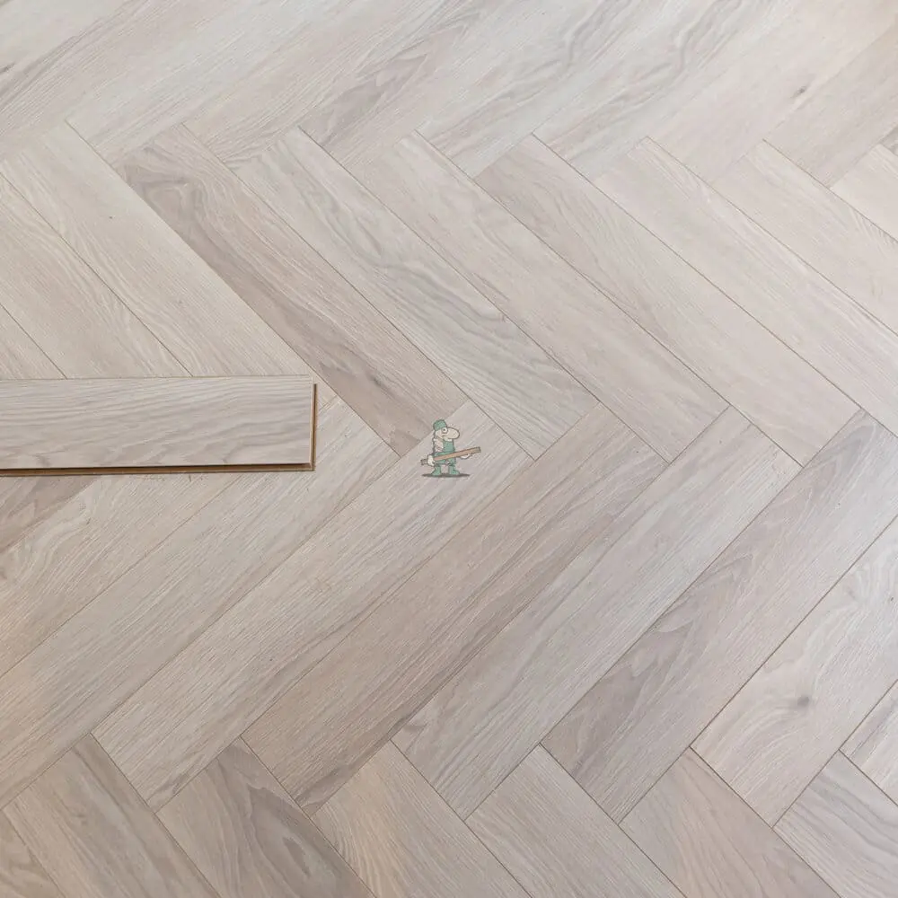 Craft 12mm Glacier Oak Herringbone AC5 Laminate Flooring