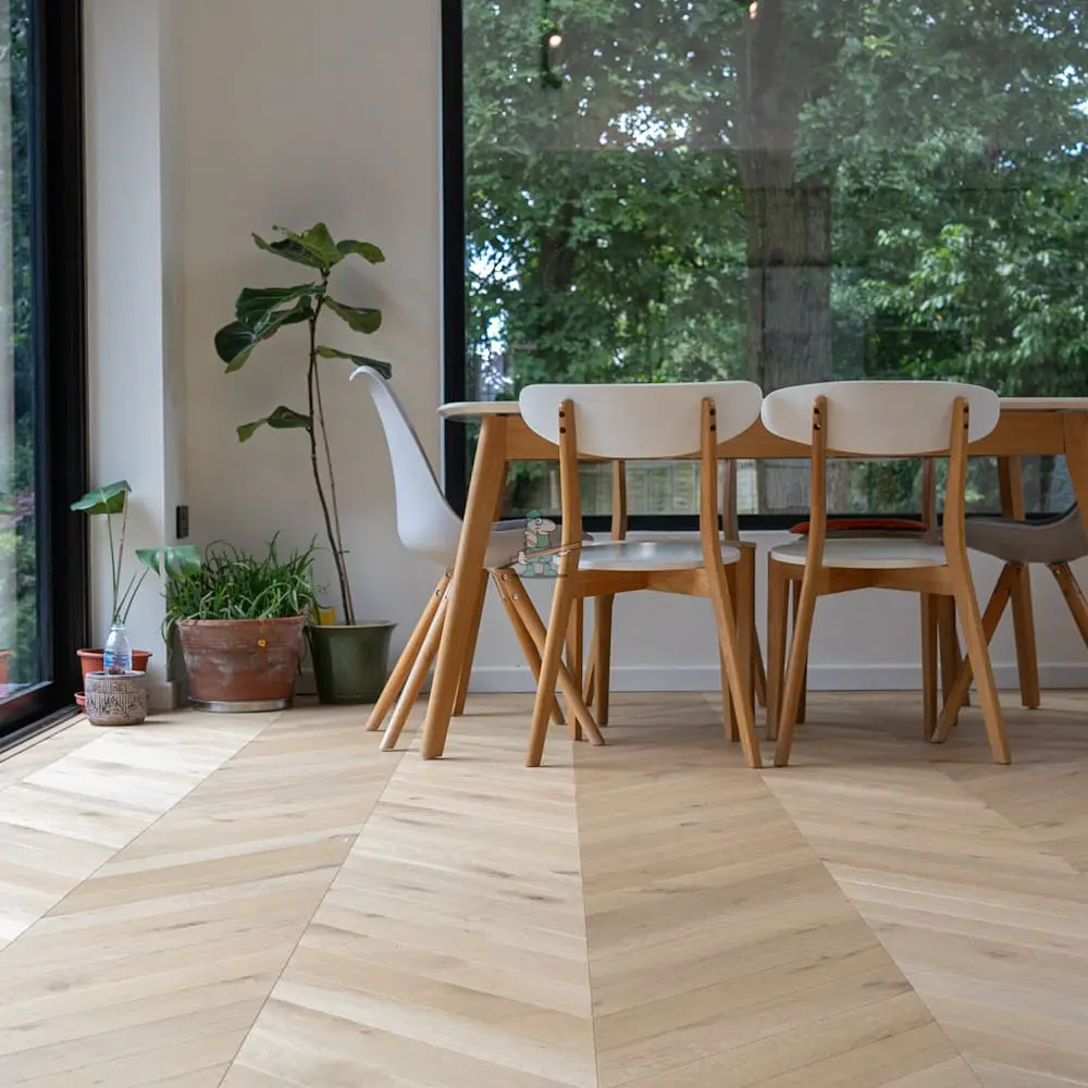 Nevada 14/3 x 90mm Cotton Invisible Oak Chevron Engineered Wood Flooring