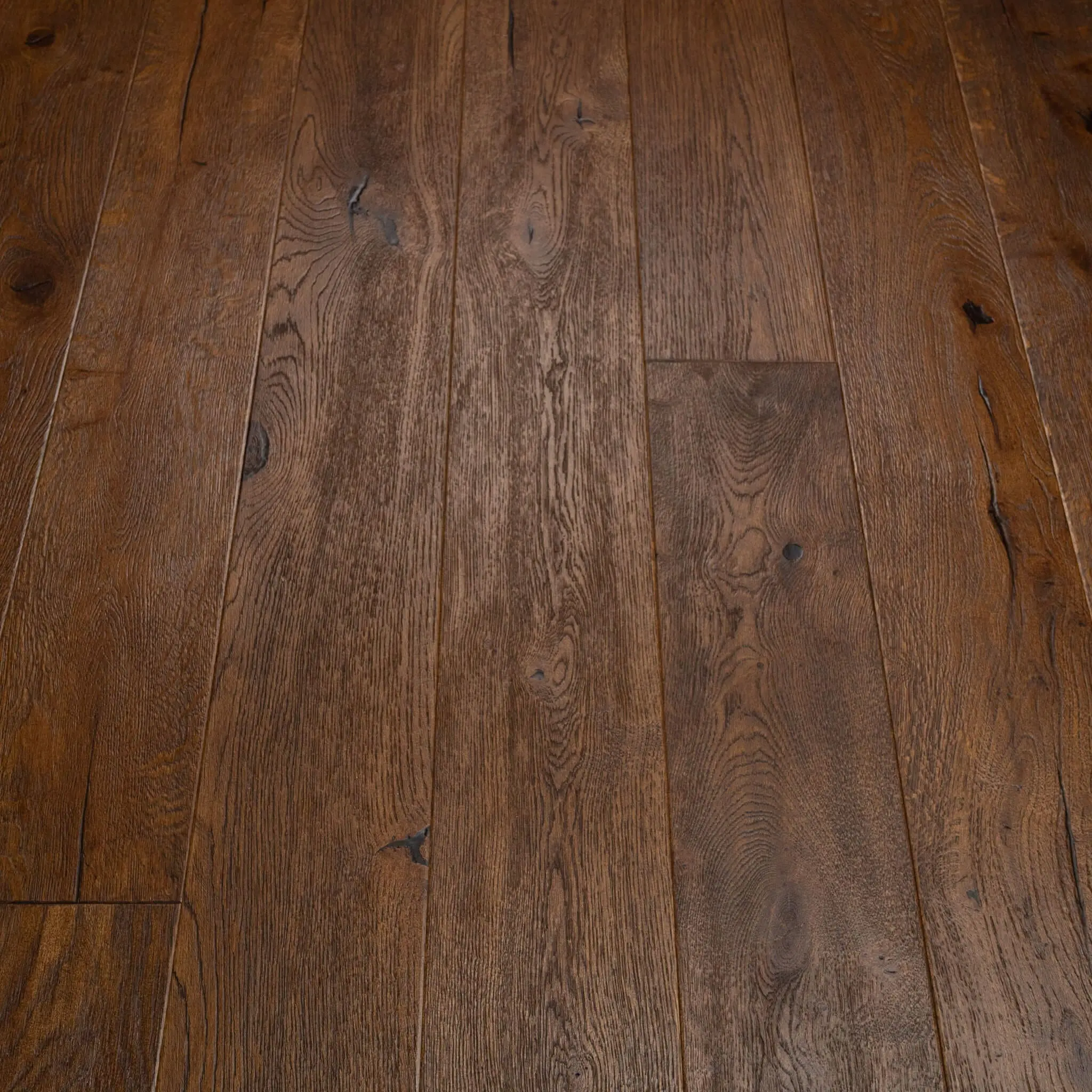 New York 14/3 x 190mm Antique Brown Oak Distressed Premium Engineered Wood Flooring